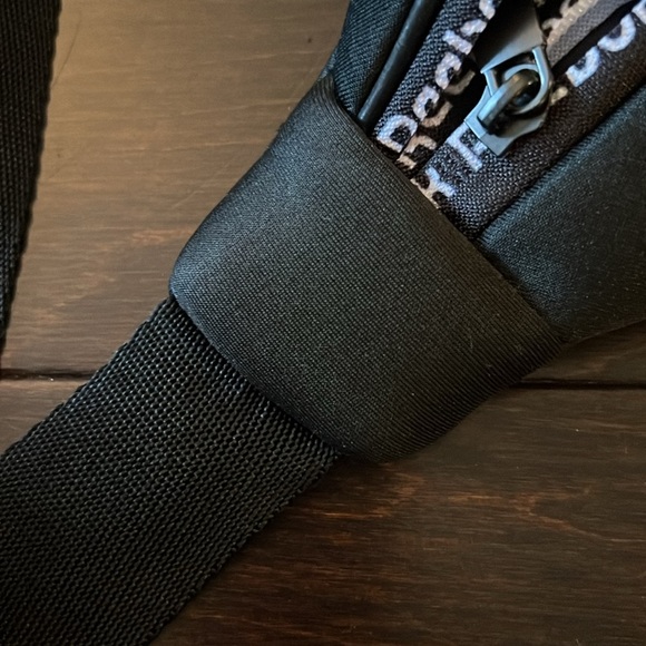 Reebok belt bag - Picture 14 of 15